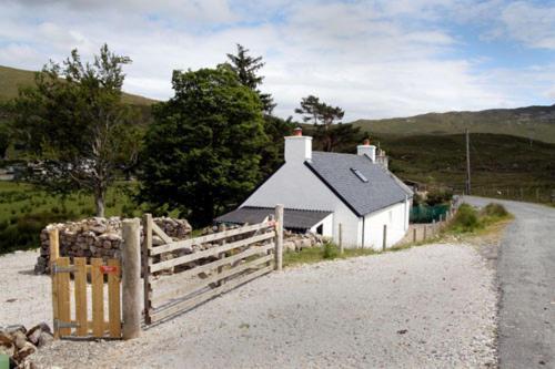 Glas Bheinn Cottage Luib Екстер'єр фото